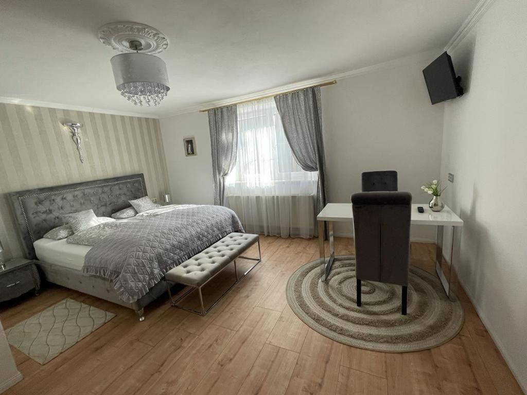 Апартаменты Boutique Haus Sissi Фюссен Экстерьер фото